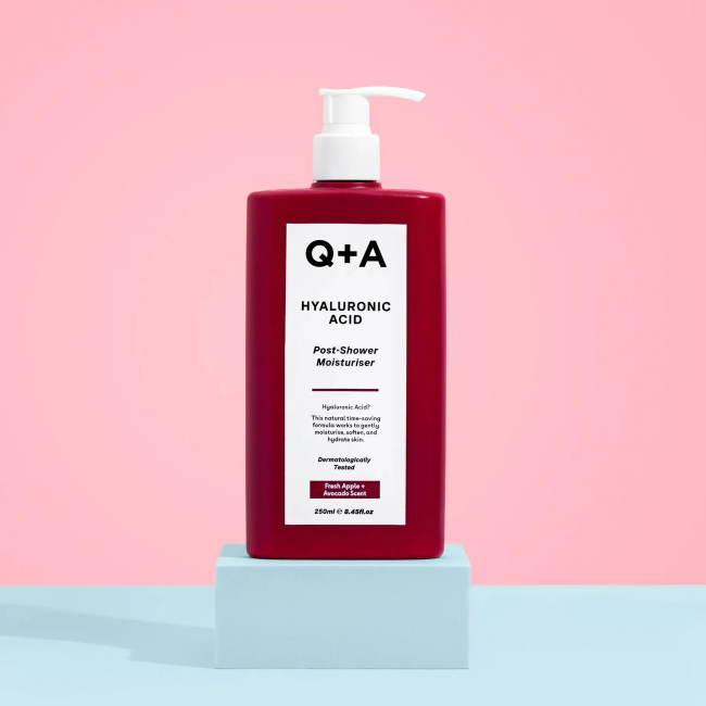 Q+A – Засіб для інтенсивного зволоження вологої шкіри  Hyaluronic Acid Post-Shower Moisturiser