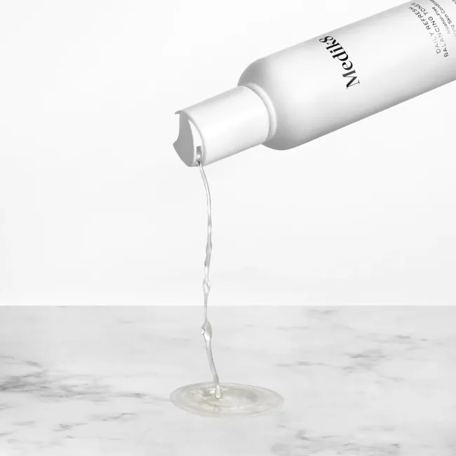 DAILY REFRESH BALANCING TONER Medik8 - Освіжаючий балансуючий тонік