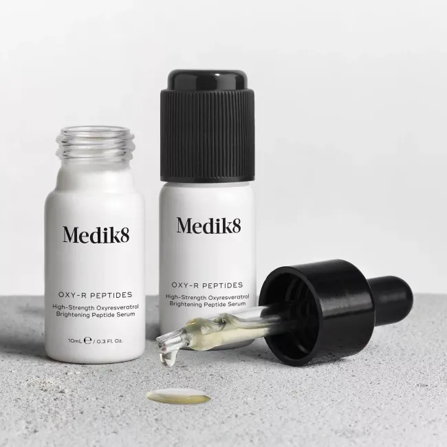OXY-R PEPTIDES Medik8 – Пептидна сироватка від пігментації з оксиресвератролом
