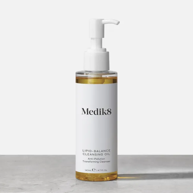 LIPID-BALANCE CLEANSING OIL Medik8 - Очищаюча олія для обличчя