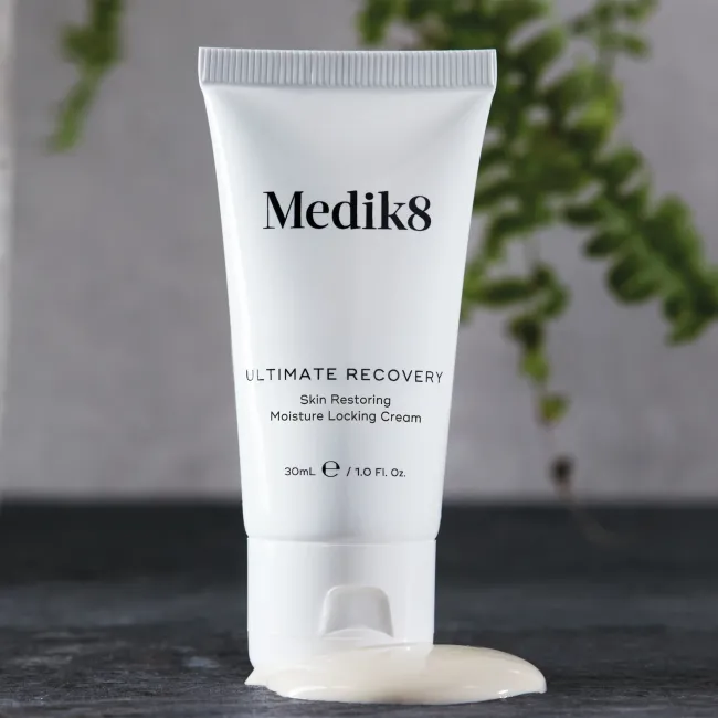 ULTIMATE RECOVERY Medik8 – Активний відновлювальний та загоювальний крем