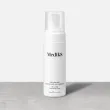 CALMWISE™ SOOTHING CLEANSER Medik8 - Очищаюча пінка для чутливої шкіри